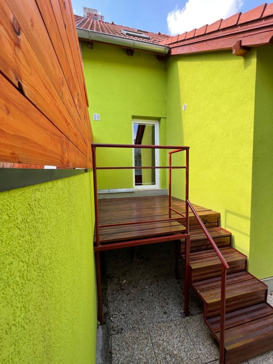 Prenájom domu 137 m², pozemok 730 m², Družby, Hrádek, Plzeňský kraj Prenájom domu 137 m², pozemok 730 m², Družby, Hrádek, Plzeňský kraj