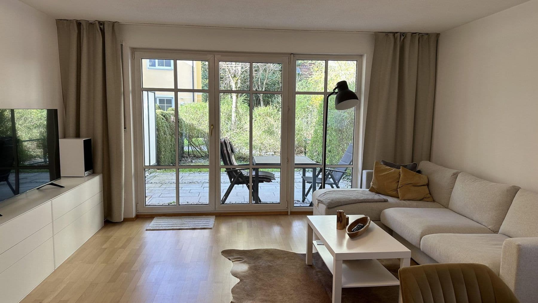 Prenájom bytu 2-izbový 71 m², München, Bavorsko Prenájom bytu 2-izbový 71 m², München, Bavorsko