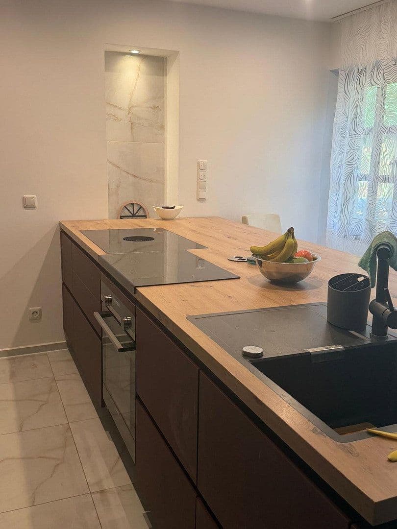 Predaj bytu 6-izbový 204 m², Unitasstr., 36, Euskirchen, Severné Porýnie - Westfálsko Predaj bytu 6-izbový 204 m², Unitasstr., 36, Euskirchen, Severné Porýnie - Westfálsko