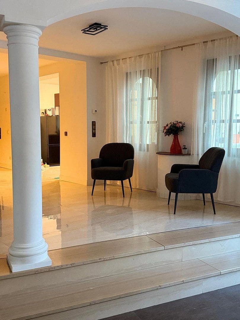 Predaj bytu 6-izbový 204 m², Unitasstr., 36, Euskirchen, Severné Porýnie - Westfálsko Predaj bytu 6-izbový 204 m², Unitasstr., 36, Euskirchen, Severné Porýnie - Westfálsko