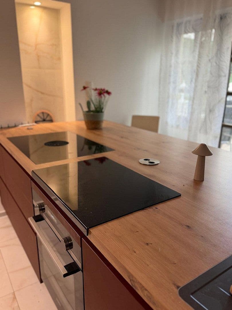 Predaj bytu 6-izbový 204 m², Unitasstr., 36, Euskirchen, Severné Porýnie - Westfálsko Predaj bytu 6-izbový 204 m², Unitasstr., 36, Euskirchen, Severné Porýnie - Westfálsko