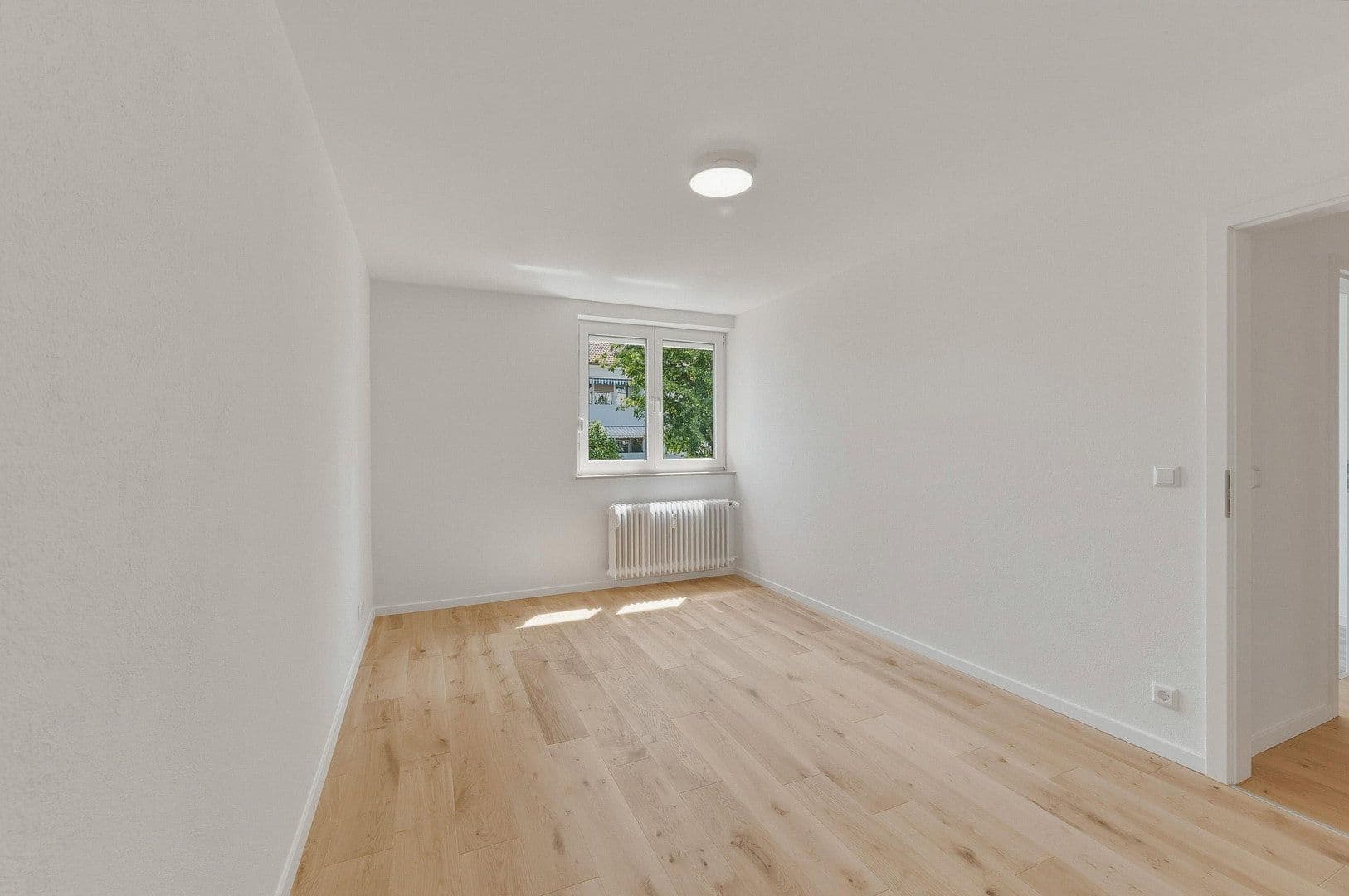 Predaj bytu 3-izbový 84 m², Leonberg, Bádensko-Wurttembersko Predaj bytu 3-izbový 84 m², Leonberg, Bádensko-Wurttembersko