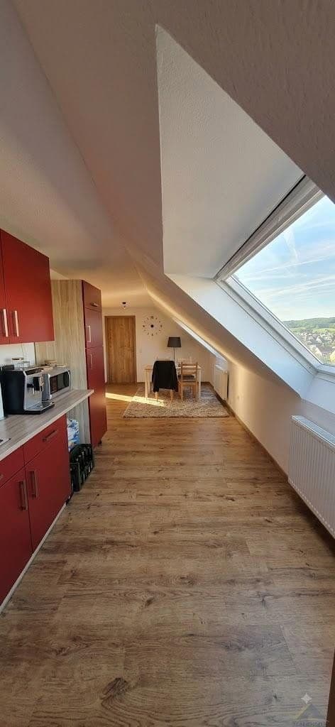 Prenájom bytu 4-izbový 70 m², Vinningen, Porýnie-Falcko Prenájom bytu 4-izbový 70 m², Vinningen, Porýnie-Falcko