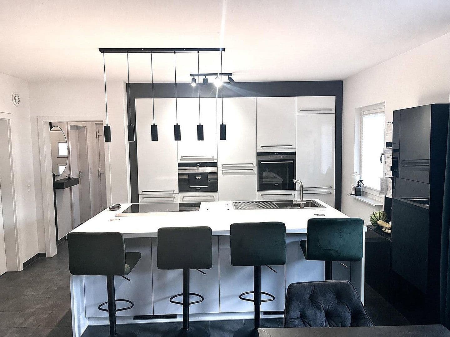 Predaj domu 170 m², pozemok 595 m², Schwarzenbek, Šlezvicko-Holštajnsko Predaj domu 170 m², pozemok 595 m², Schwarzenbek, Šlezvicko-Holštajnsko