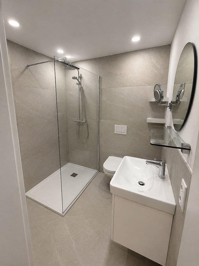 Prenájom bytu 4-izbový 153 m², Weinstraße 2, Volkach, Bavorsko Prenájom bytu 4-izbový 153 m², Weinstraße 2, Volkach, Bavorsko