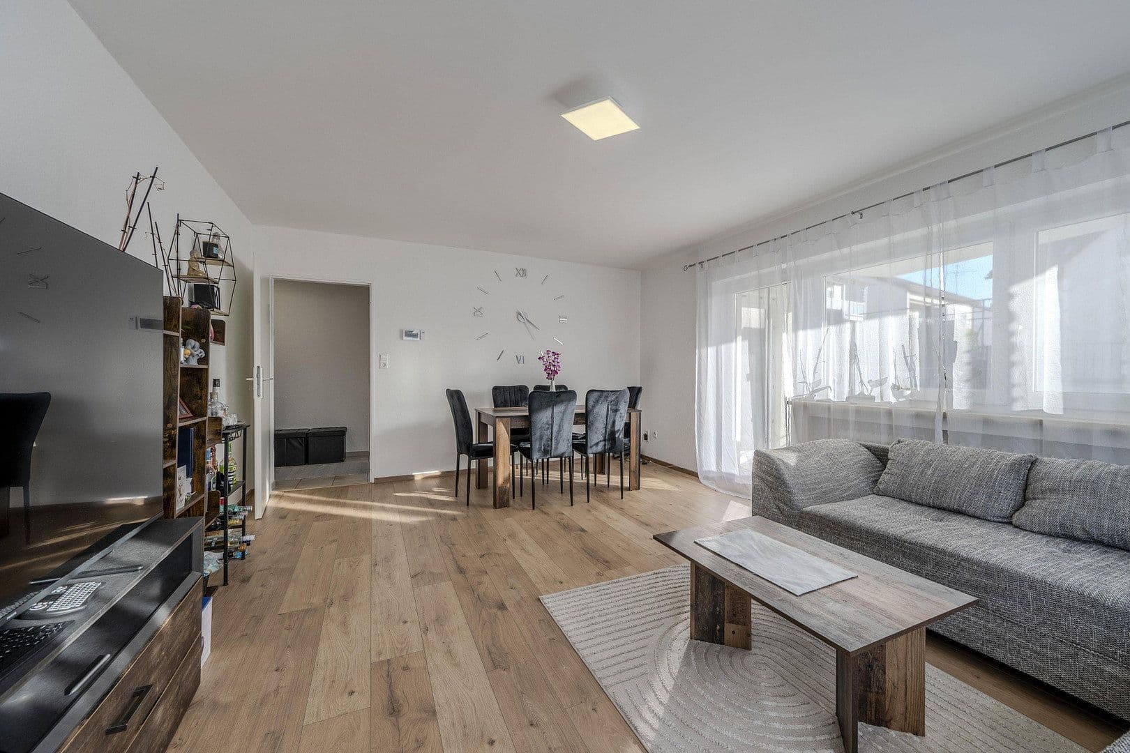 Prenájom bytu 3-izbový 85 m², Oberstenfeld, Bádensko-Wurttembersko Prenájom bytu 3-izbový 85 m², Oberstenfeld, Bádensko-Wurttembersko