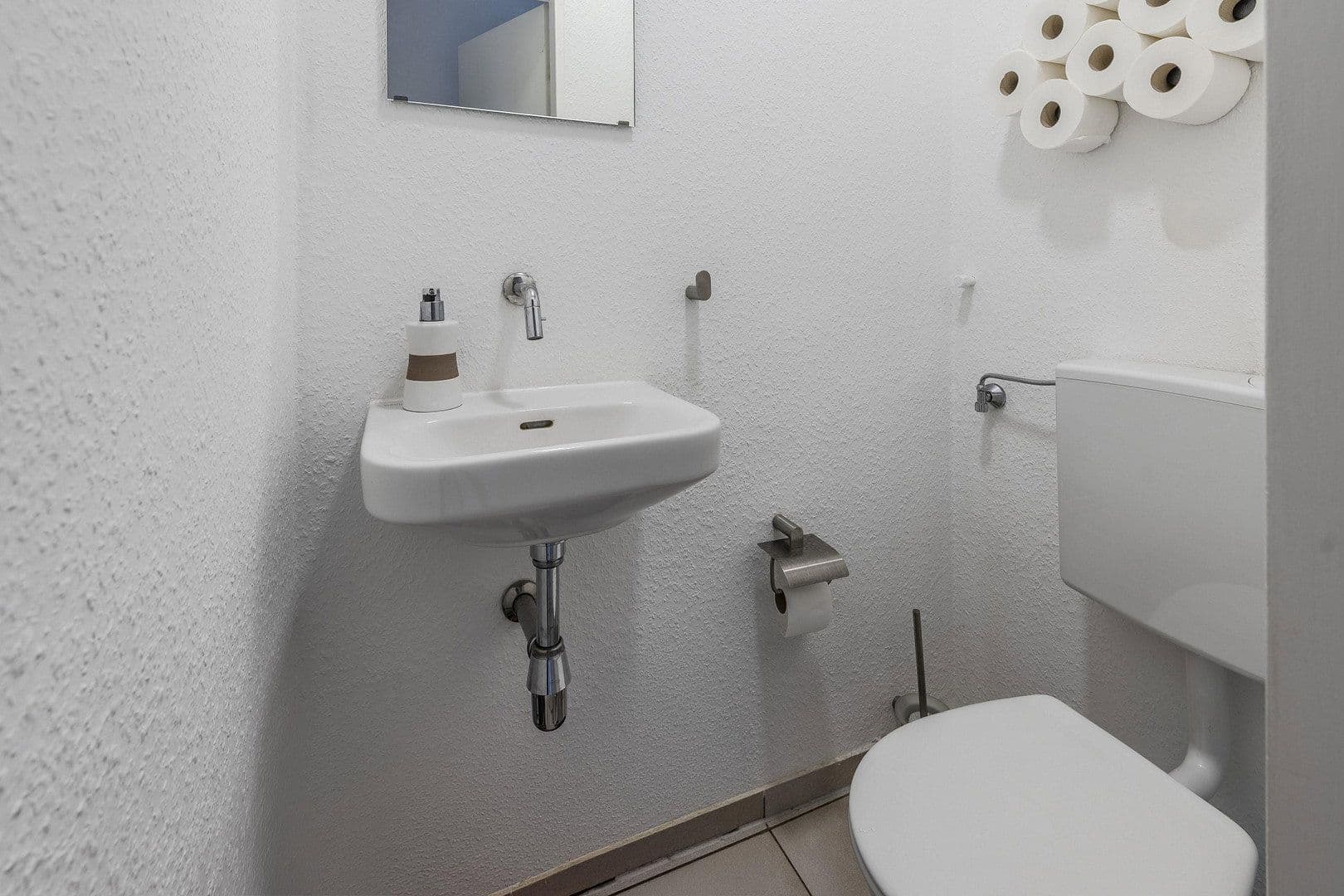 Prenájom bytu 3-izbový 85 m², Oberstenfeld, Bádensko-Wurttembersko Prenájom bytu 3-izbový 85 m², Oberstenfeld, Bádensko-Wurttembersko