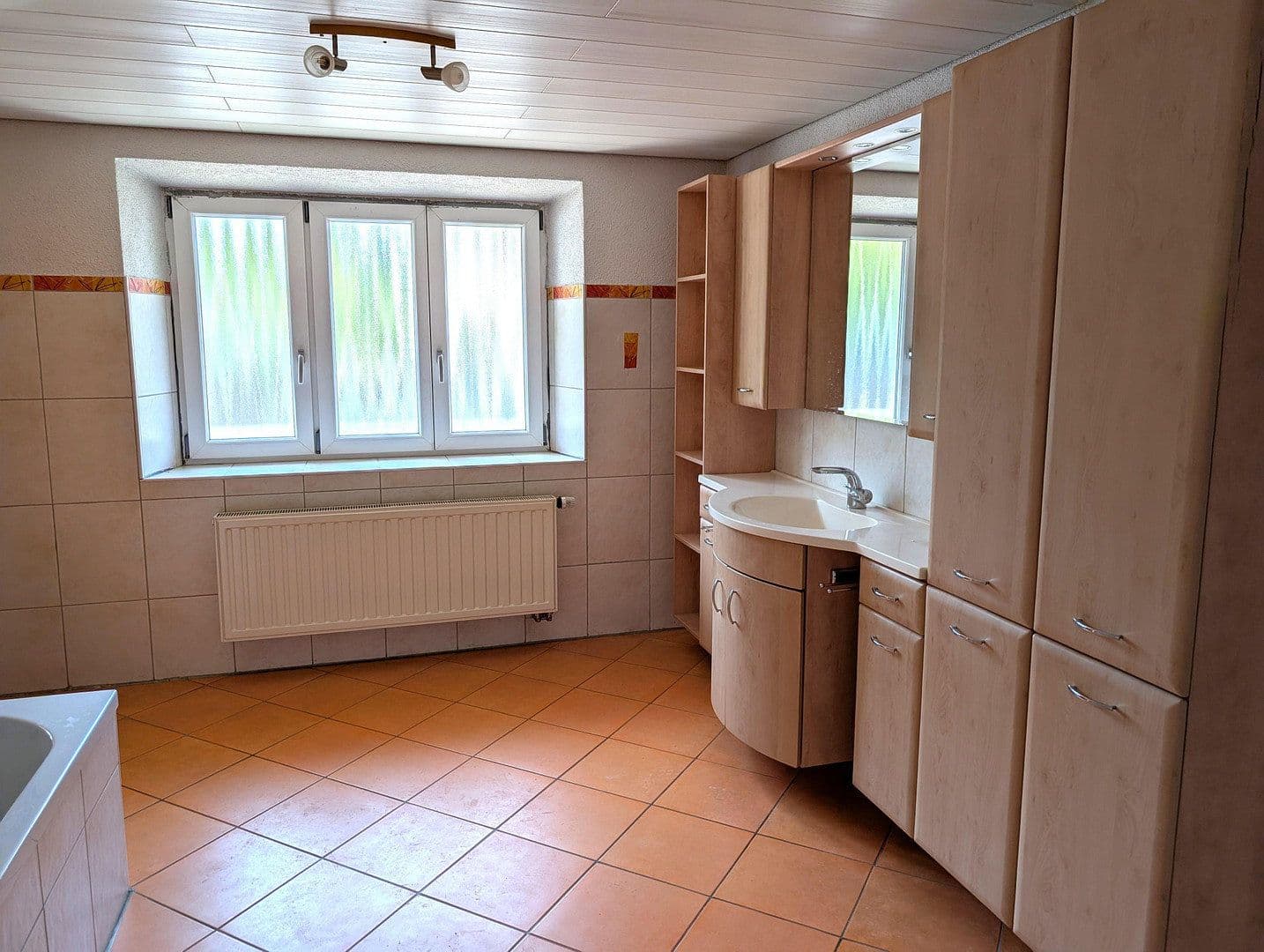 Predaj domu 122 m², pozemok 543 m², Stotzinger Str. 23, Asselfingen, Bádensko-Wurttembersko Predaj domu 122 m², pozemok 543 m², Stotzinger Str. 23, Asselfingen, Bádensko-Wurttembersko