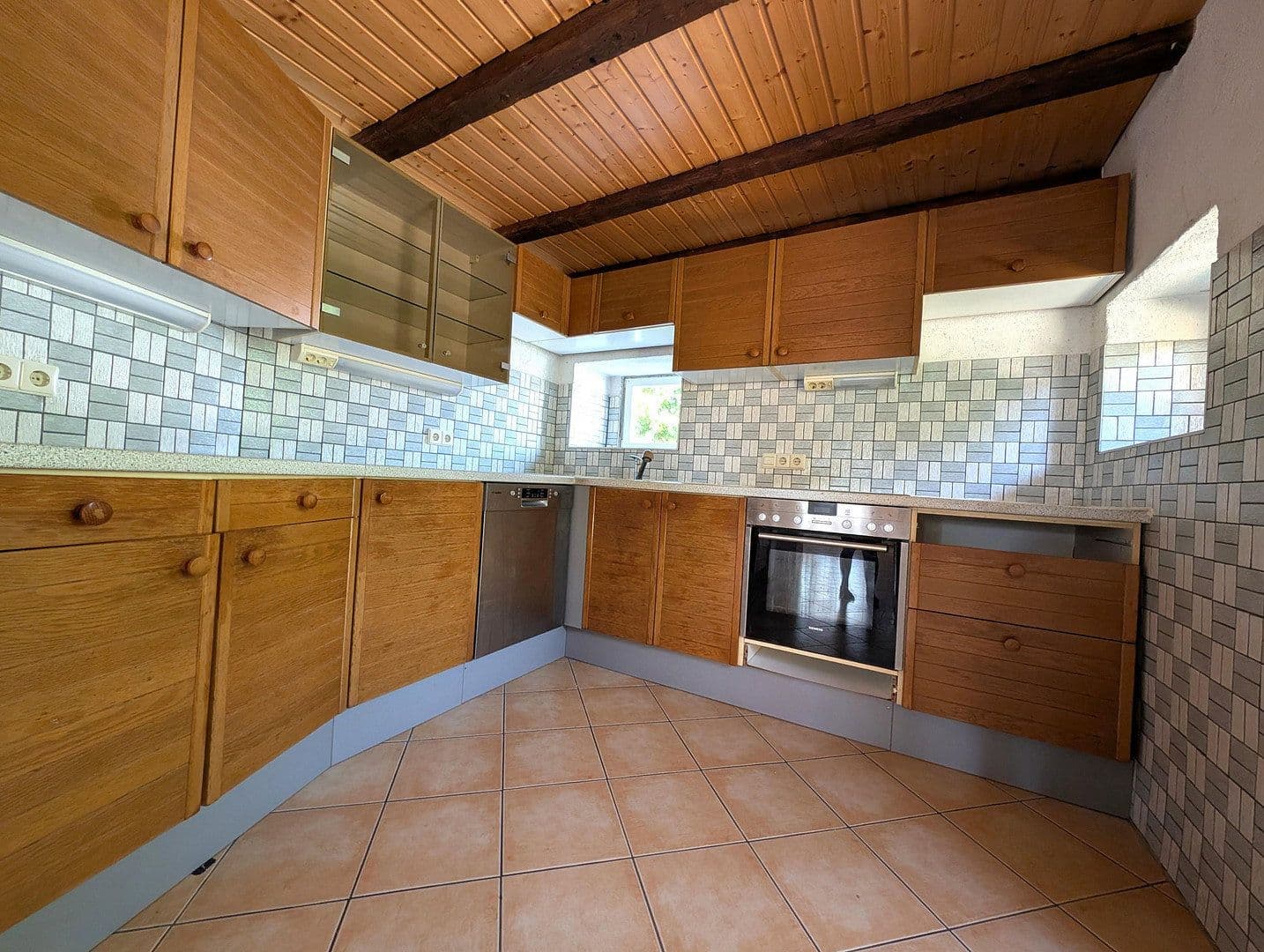 Predaj domu 122 m², pozemok 543 m², Stotzinger Str. 23, Asselfingen, Bádensko-Wurttembersko Predaj domu 122 m², pozemok 543 m², Stotzinger Str. 23, Asselfingen, Bádensko-Wurttembersko