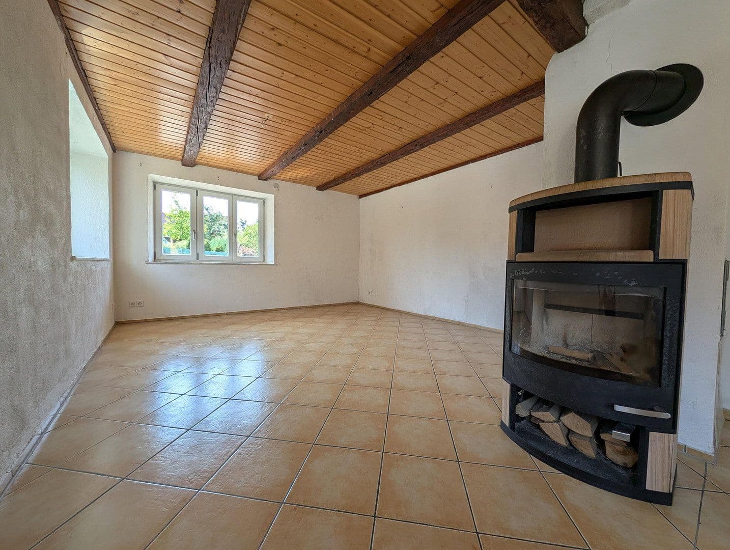 Predaj domu 122 m², pozemok 543 m², Stotzinger Str. 23, Asselfingen, Bádensko-Wurttembersko Predaj domu 122 m², pozemok 543 m², Stotzinger Str. 23, Asselfingen, Bádensko-Wurttembersko