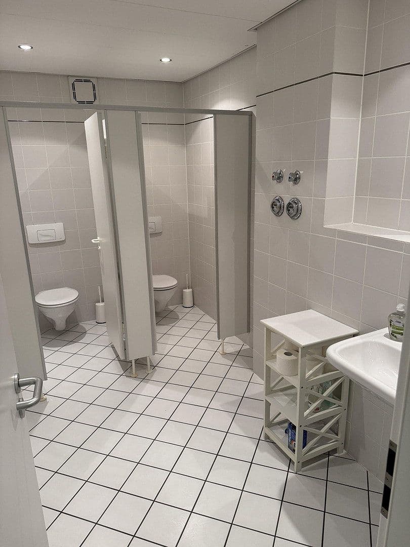 Prenájom kancelárie 374 m², Geretsried, Gelting, Bavorsko Prenájom kancelárie 374 m², Geretsried, Gelting, Bavorsko