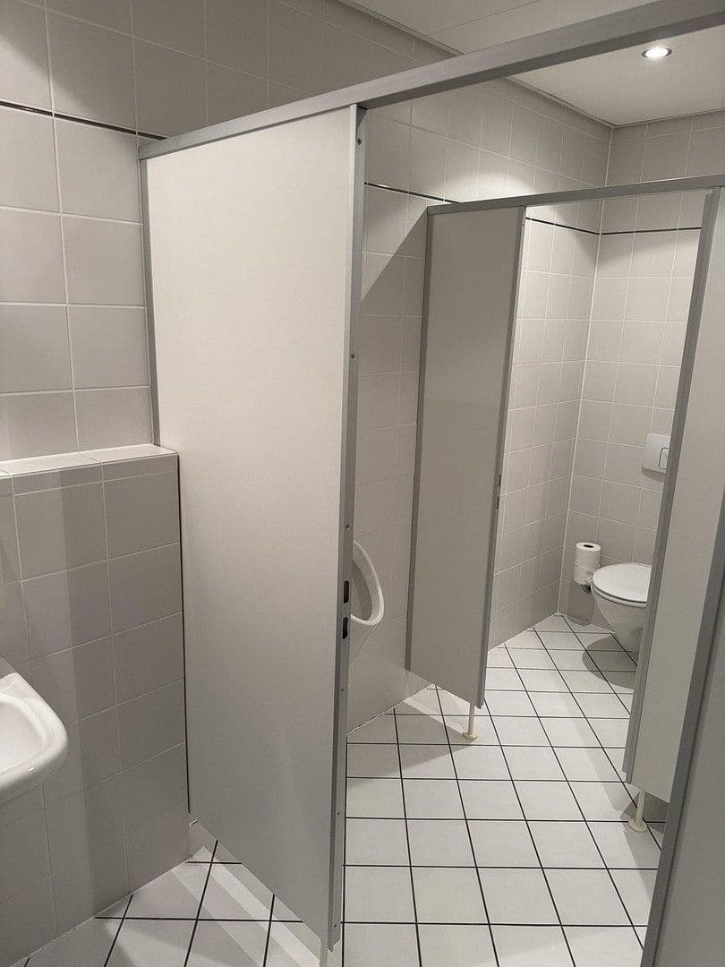 Prenájom kancelárie 374 m², Geretsried, Gelting, Bavorsko Prenájom kancelárie 374 m², Geretsried, Gelting, Bavorsko