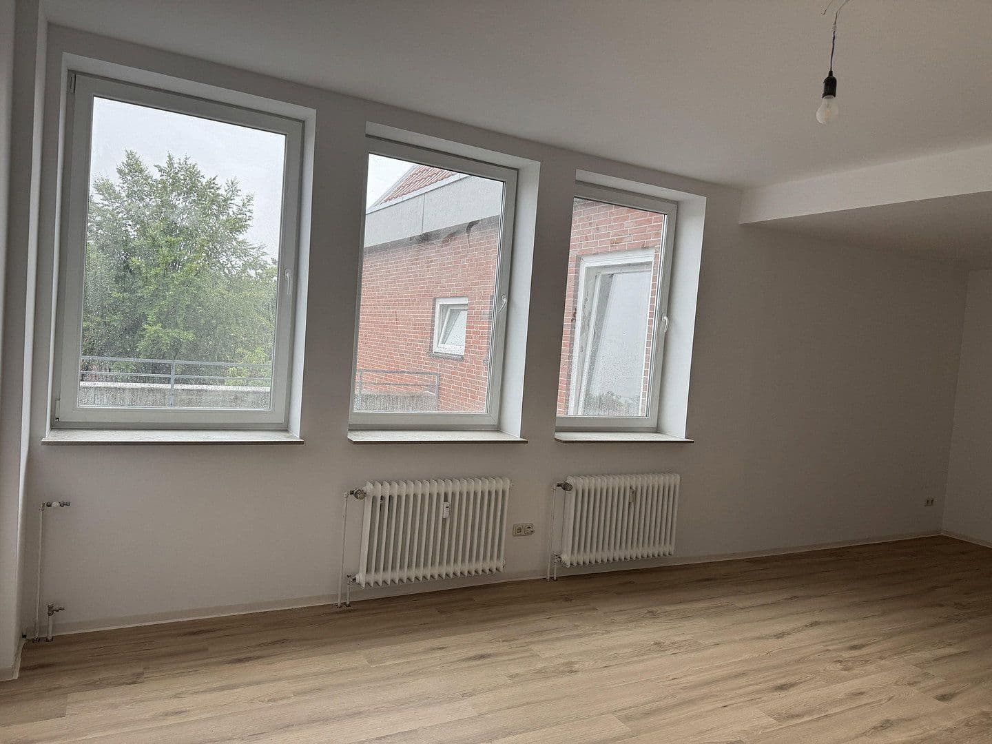 Prenájom bytu 2-izbový 60 m², Bergen, Dolné Sasko Prenájom bytu 2-izbový 60 m², Bergen, Dolné Sasko