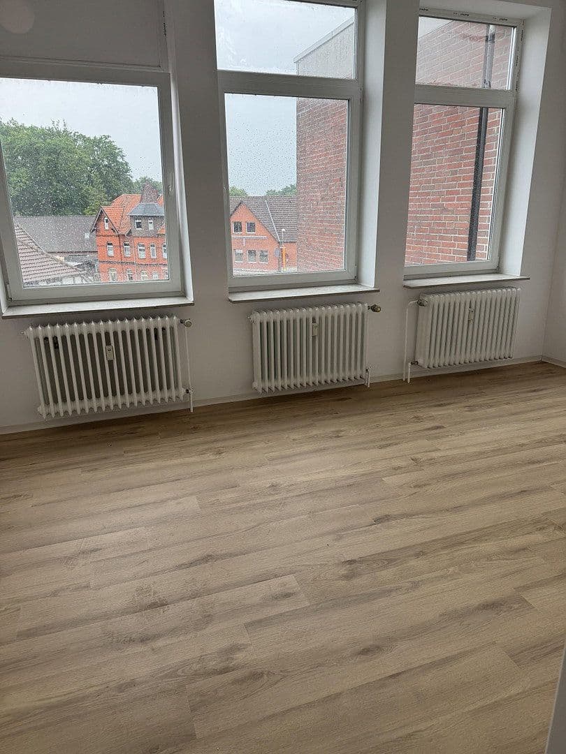 Prenájom bytu 2-izbový 60 m², Bergen, Dolné Sasko Prenájom bytu 2-izbový 60 m², Bergen, Dolné Sasko