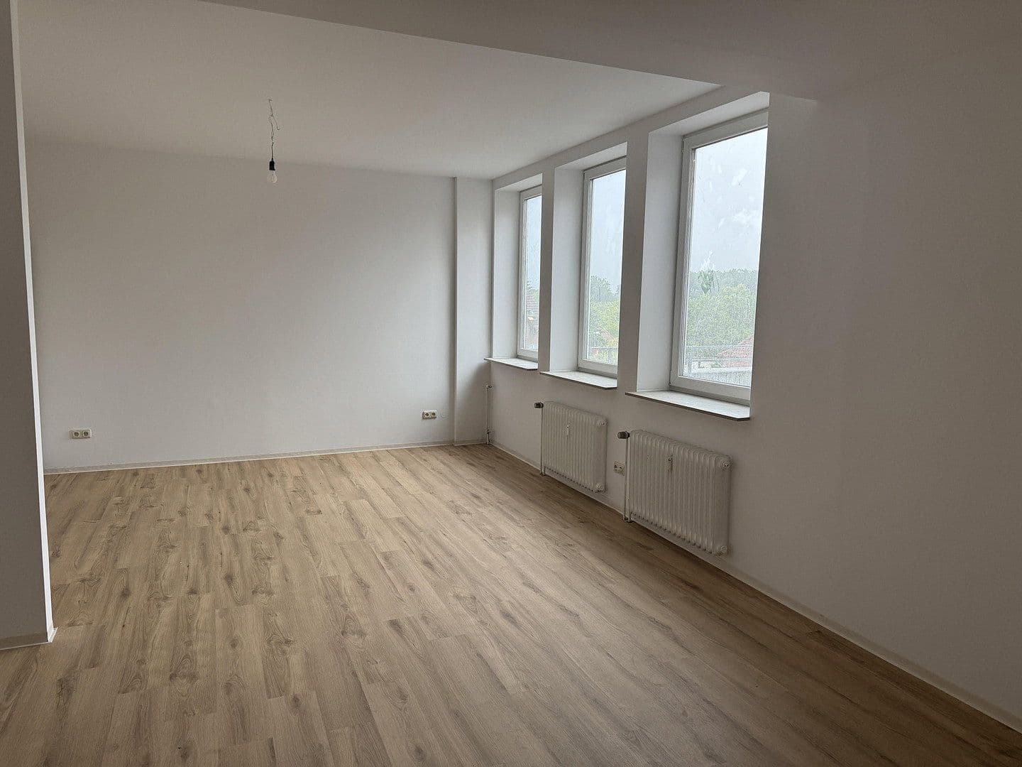 Prenájom bytu 2-izbový 60 m², Bergen, Dolné Sasko Prenájom bytu 2-izbový 60 m², Bergen, Dolné Sasko