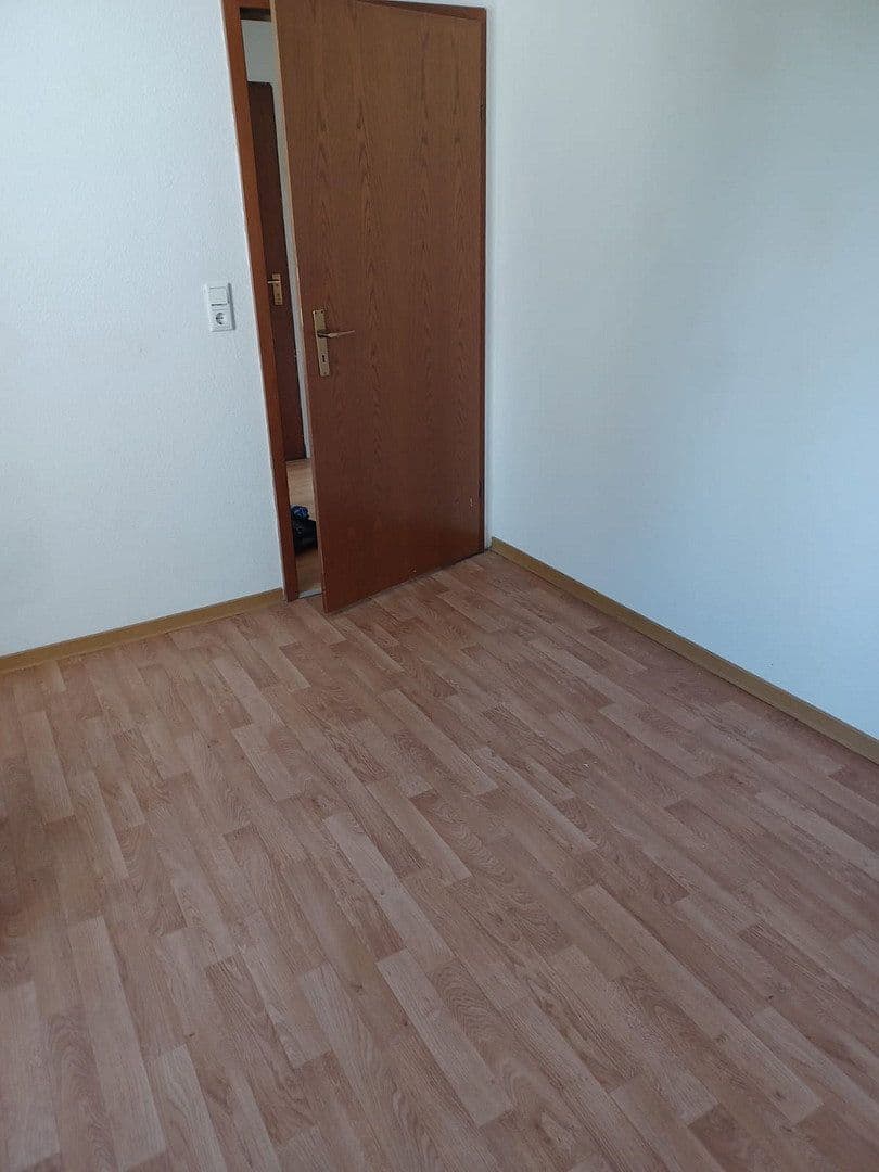 Prenájom bytu 2-izbový 40 m², Kölner Str. 137, Leverkusen, Severné Porýnie - Westfálsko Prenájom bytu 2-izbový 40 m², Kölner Str. 137, Leverkusen, Severné Porýnie - Westfálsko