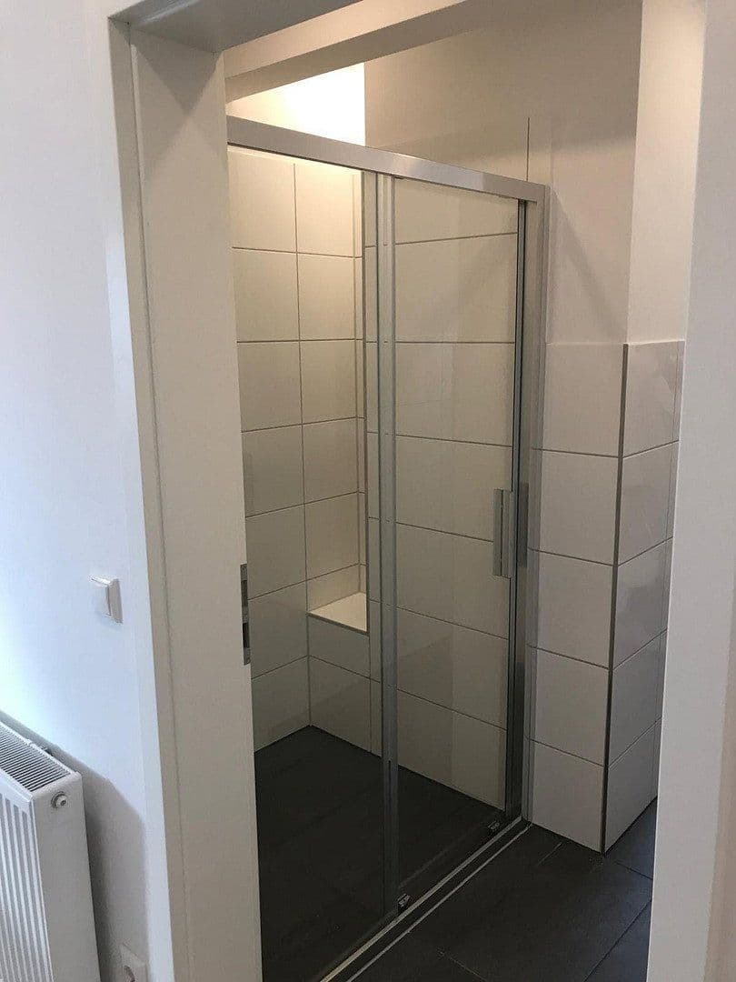 Prenájom bytu 3-izbový 86 m², Tippelsberger Straße 17, Bochum, Severné Porýnie - Westfálsko Prenájom bytu 3-izbový 86 m², Tippelsberger Straße 17, Bochum, Severné Porýnie - Westfálsko