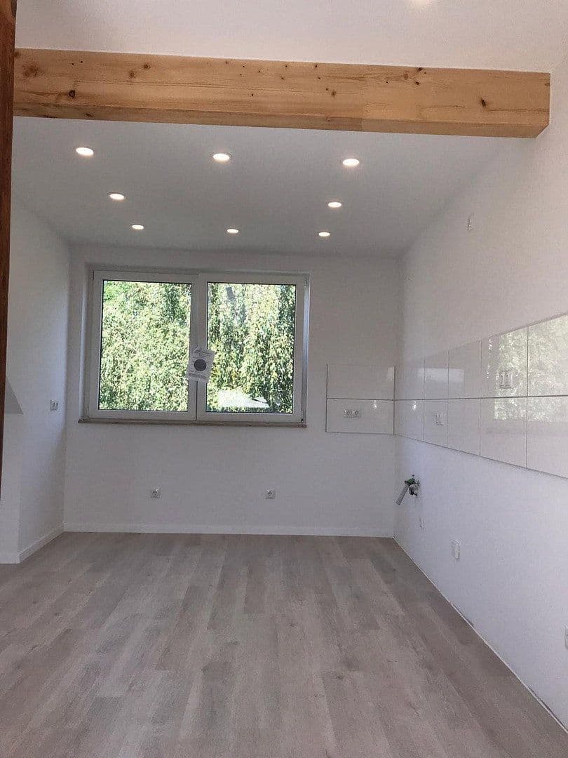 Prenájom bytu 3-izbový 86 m², Tippelsberger Straße 17, Bochum, Severné Porýnie - Westfálsko Prenájom bytu 3-izbový 86 m², Tippelsberger Straße 17, Bochum, Severné Porýnie - Westfálsko