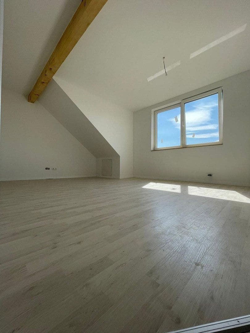 Prenájom bytu 3-izbový 86 m², Tippelsberger Straße 17, Bochum, Severné Porýnie - Westfálsko Prenájom bytu 3-izbový 86 m², Tippelsberger Straße 17, Bochum, Severné Porýnie - Westfálsko