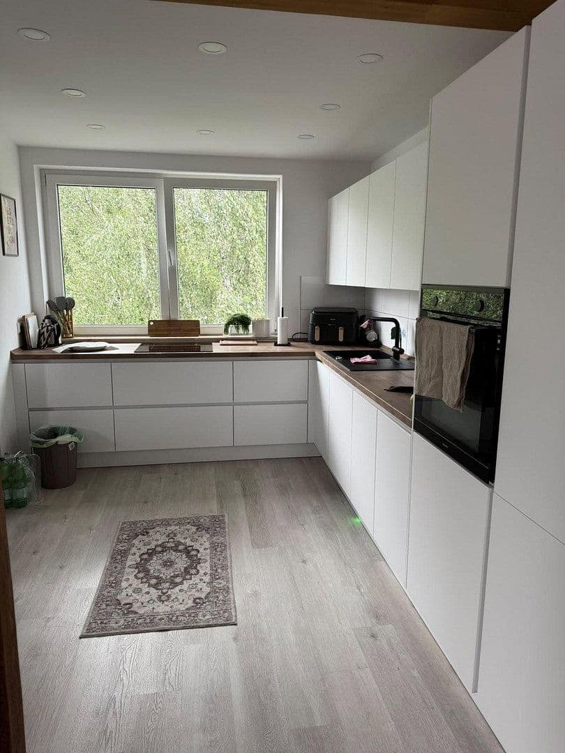 Prenájom bytu 3-izbový 86 m², Tippelsberger Straße 17, Bochum, Severné Porýnie - Westfálsko Prenájom bytu 3-izbový 86 m², Tippelsberger Straße 17, Bochum, Severné Porýnie - Westfálsko