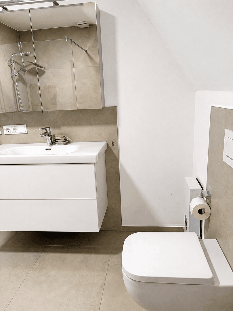 Predaj bytu 5-izbový 145 m², Thielenbrucher Allee 11, Köln, Severné Porýnie - Westfálsko Predaj bytu 5-izbový 145 m², Thielenbrucher Allee 11, Köln, Severné Porýnie - Westfálsko
