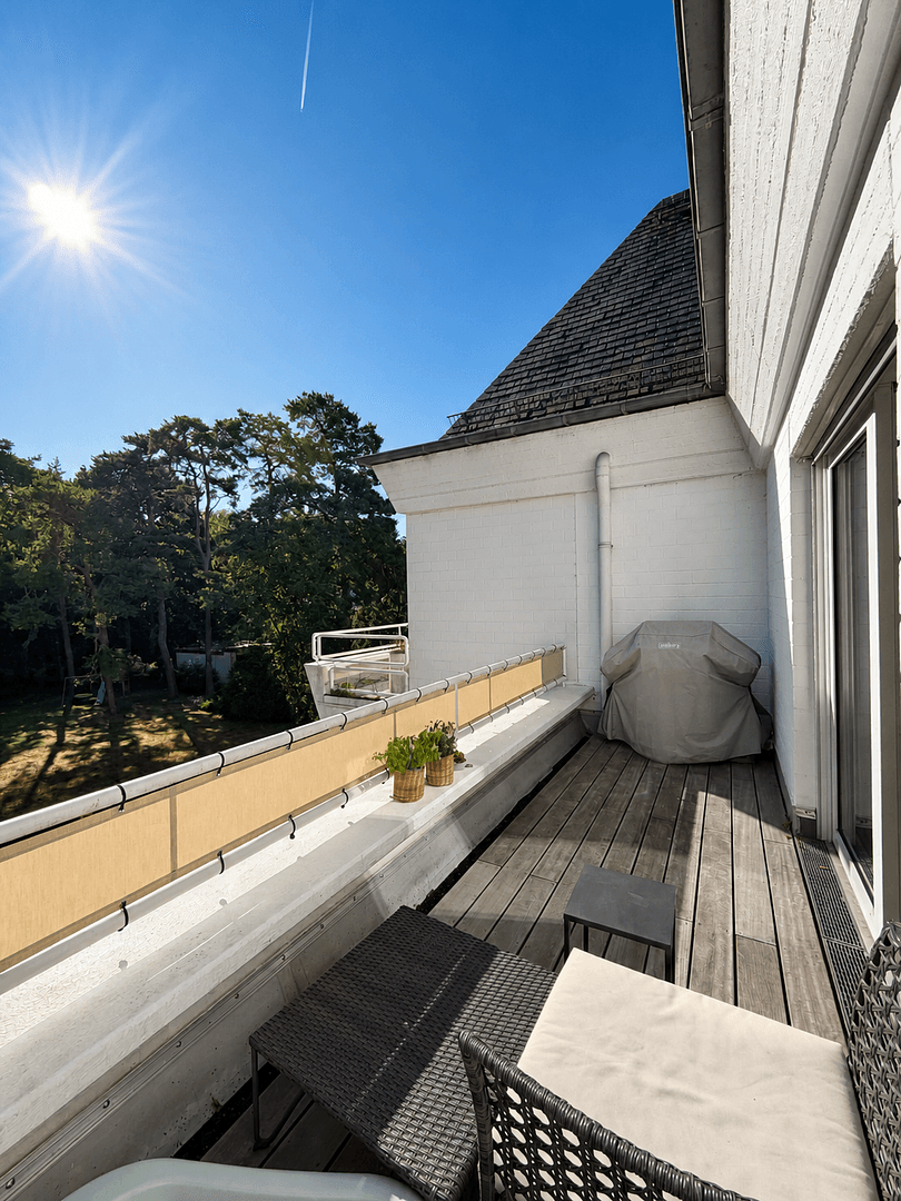 Predaj bytu 5-izbový 145 m², Thielenbrucher Allee 11, Köln, Severné Porýnie - Westfálsko Predaj bytu 5-izbový 145 m², Thielenbrucher Allee 11, Köln, Severné Porýnie - Westfálsko