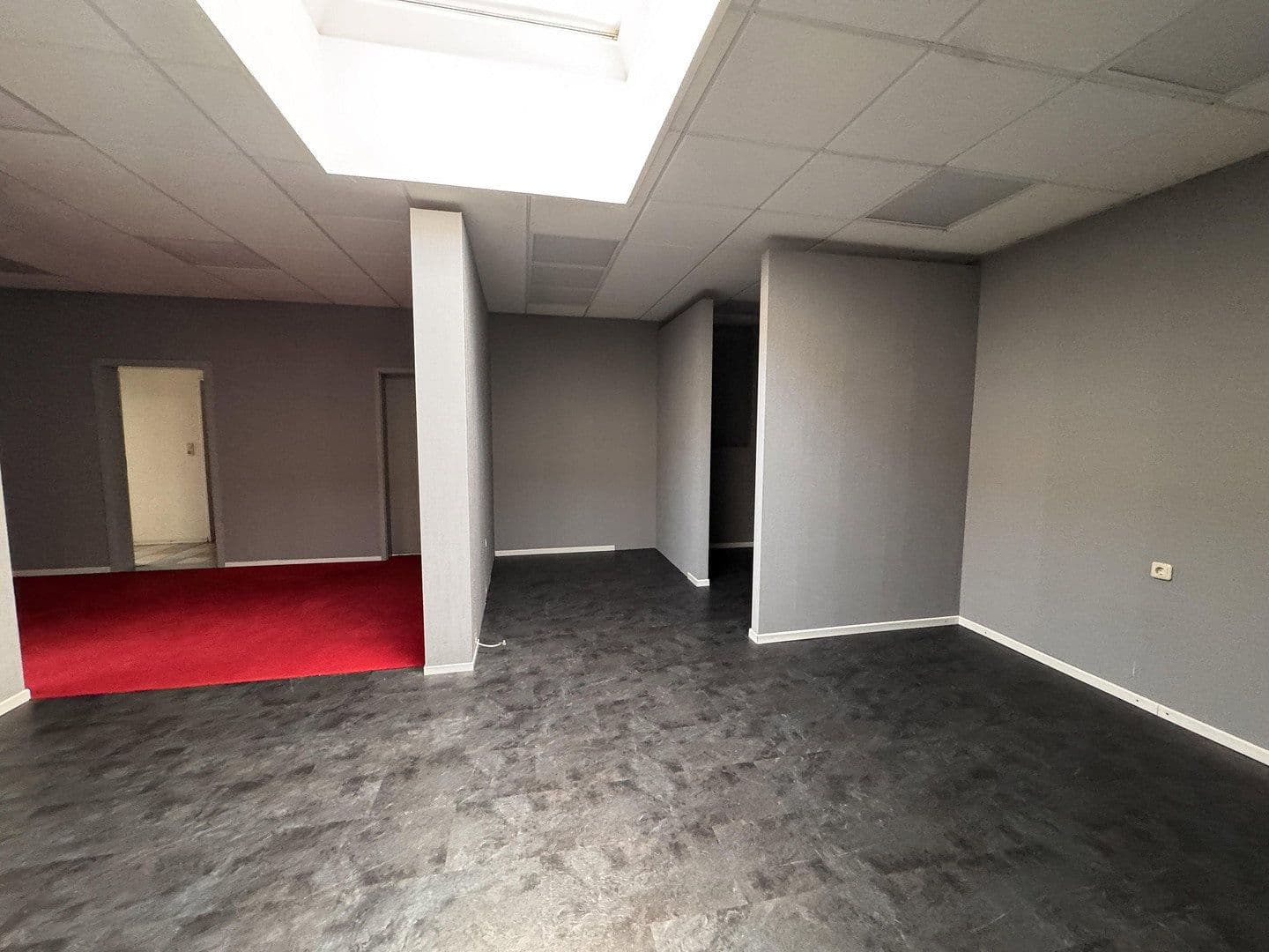 Prenájom nebytového priestoru 988 m², Otto-Kipp-Straße II, Scharbeutz, Šlezvicko-Holštajnsko Prenájom nebytového priestoru 988 m², Otto-Kipp-Straße II, Scharbeutz, Šlezvicko-Holštajnsko