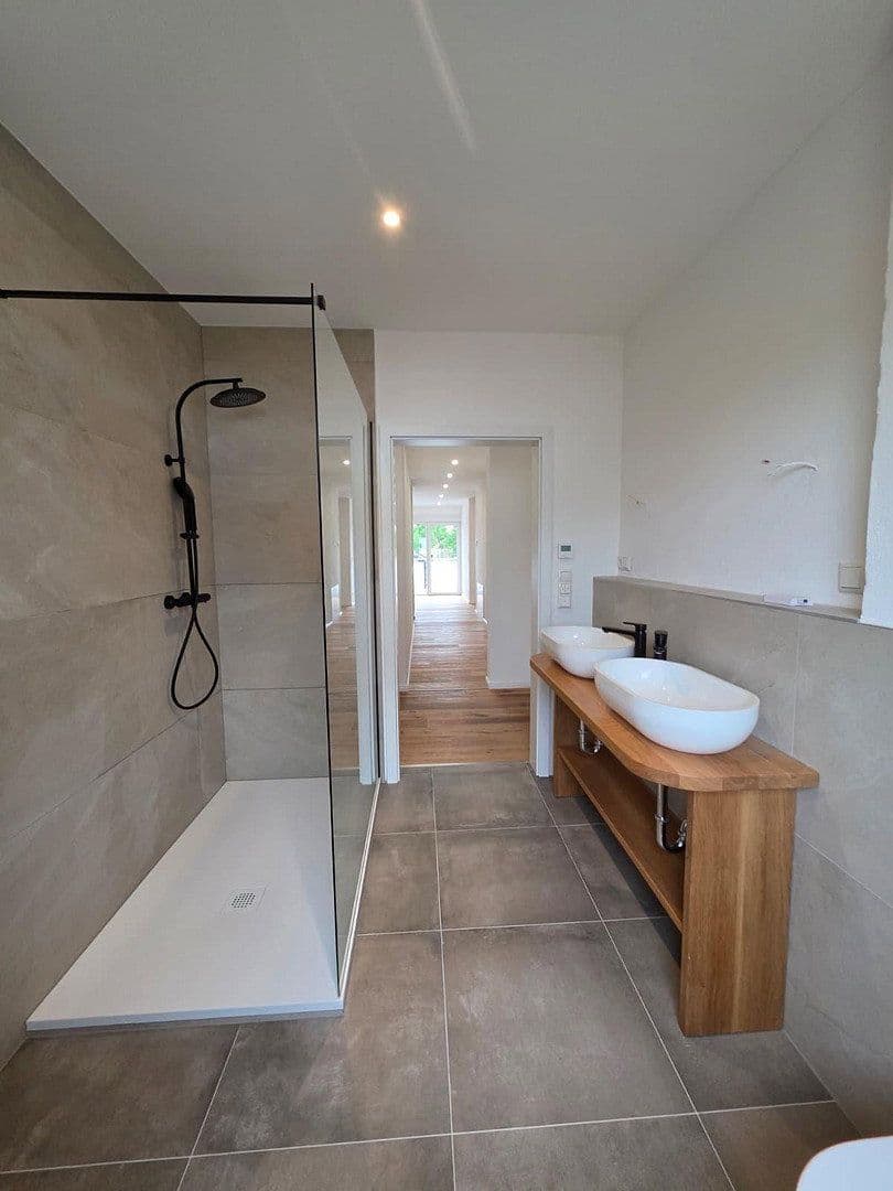 Predaj domu 210 m², pozemok 610 m², Himmelkron, Bavorsko Predaj domu 210 m², pozemok 610 m², Himmelkron, Bavorsko