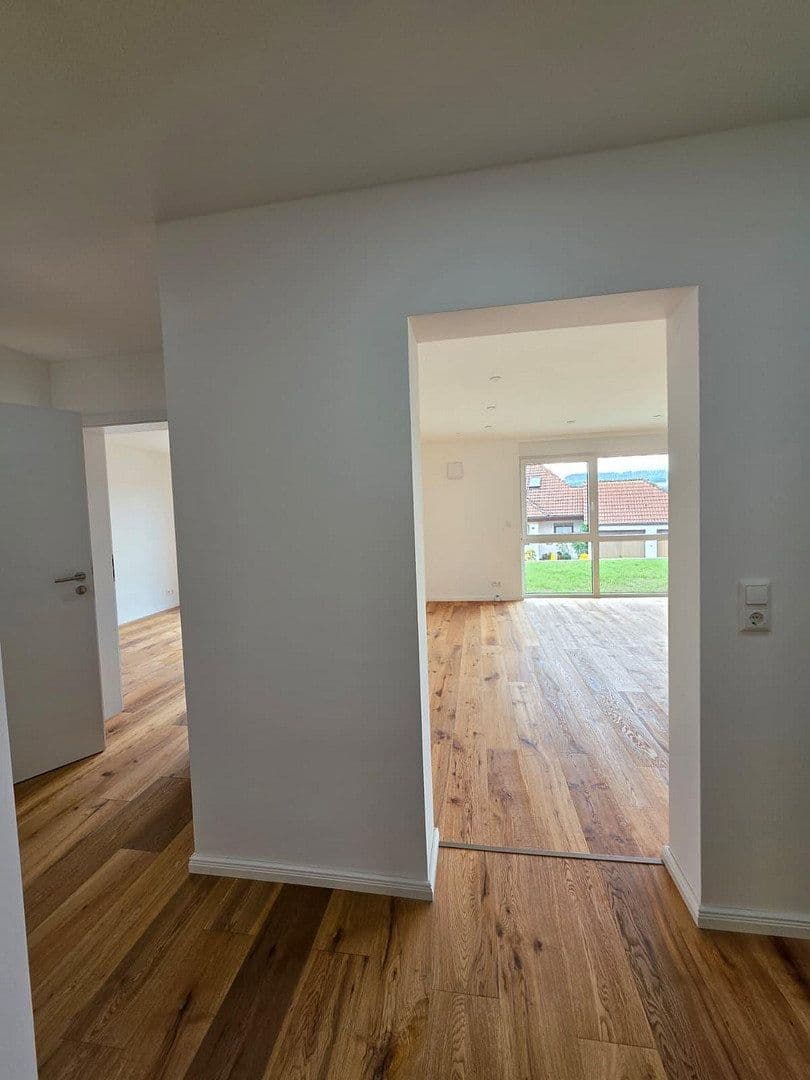 Predaj domu 210 m², pozemok 610 m², Himmelkron, Bavorsko Predaj domu 210 m², pozemok 610 m², Himmelkron, Bavorsko