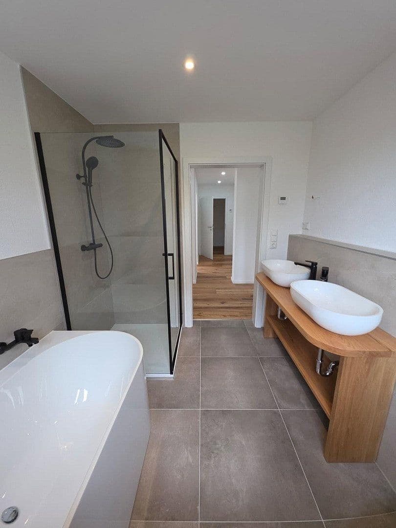 Predaj domu 210 m², pozemok 610 m², Himmelkron, Bavorsko Predaj domu 210 m², pozemok 610 m², Himmelkron, Bavorsko