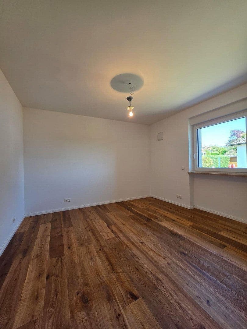 Predaj domu 210 m², pozemok 610 m², Himmelkron, Bavorsko Predaj domu 210 m², pozemok 610 m², Himmelkron, Bavorsko