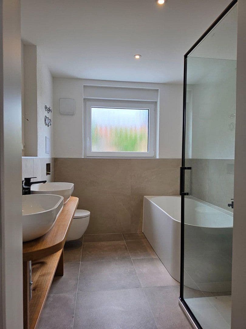Predaj domu 210 m², pozemok 610 m², Himmelkron, Bavorsko Predaj domu 210 m², pozemok 610 m², Himmelkron, Bavorsko