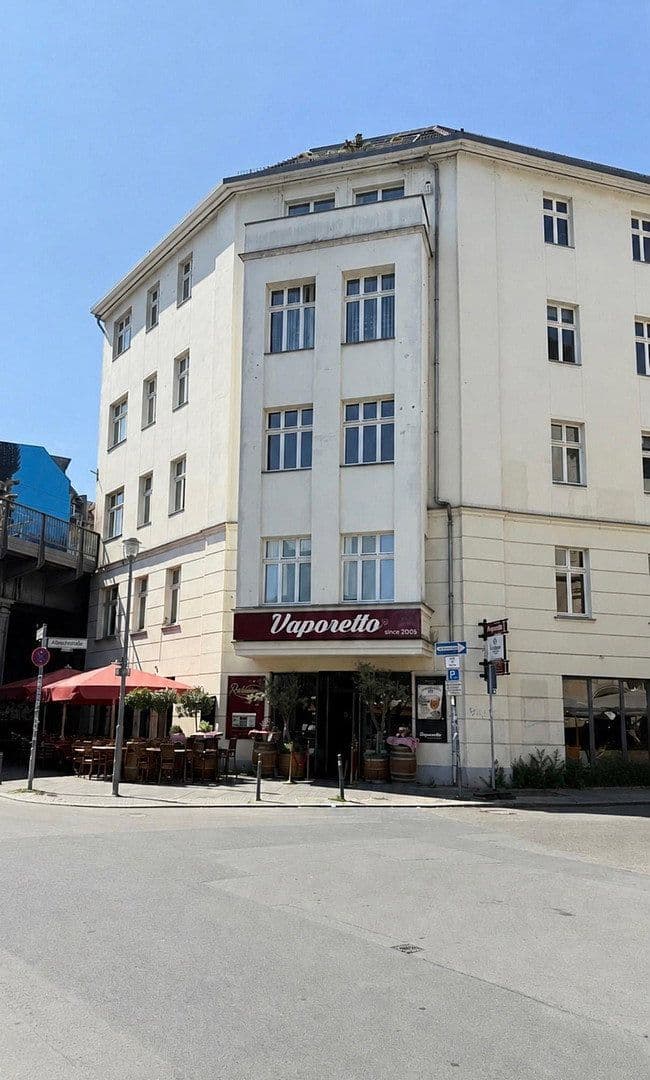 Predaj kancelárie 232 m², Berlin, Berlín Predaj kancelárie 232 m², Berlin, Berlín
