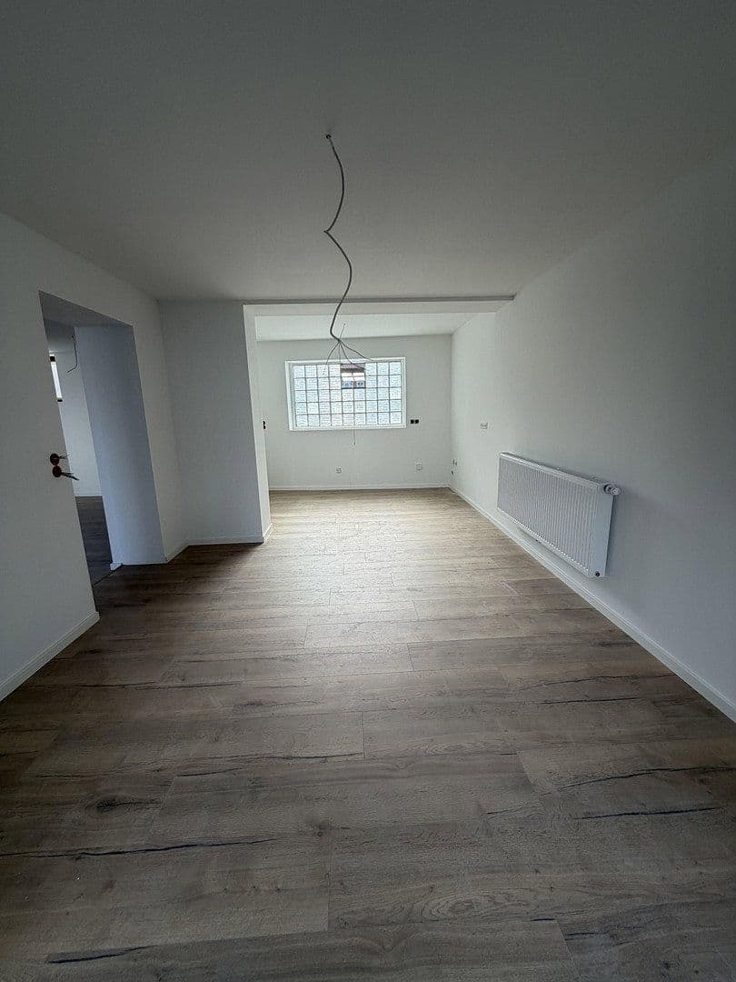 Predaj domu 146 m², pozemok 300 m², Bissmarkstr 23, Rülzheim, Porýnie-Falcko Predaj domu 146 m², pozemok 300 m², Bissmarkstr 23, Rülzheim, Porýnie-Falcko