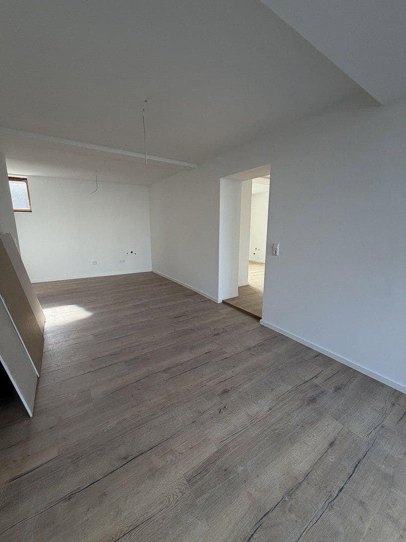 Predaj domu 146 m², pozemok 300 m², Bissmarkstr 23, Rülzheim, Porýnie-Falcko Predaj domu 146 m², pozemok 300 m², Bissmarkstr 23, Rülzheim, Porýnie-Falcko