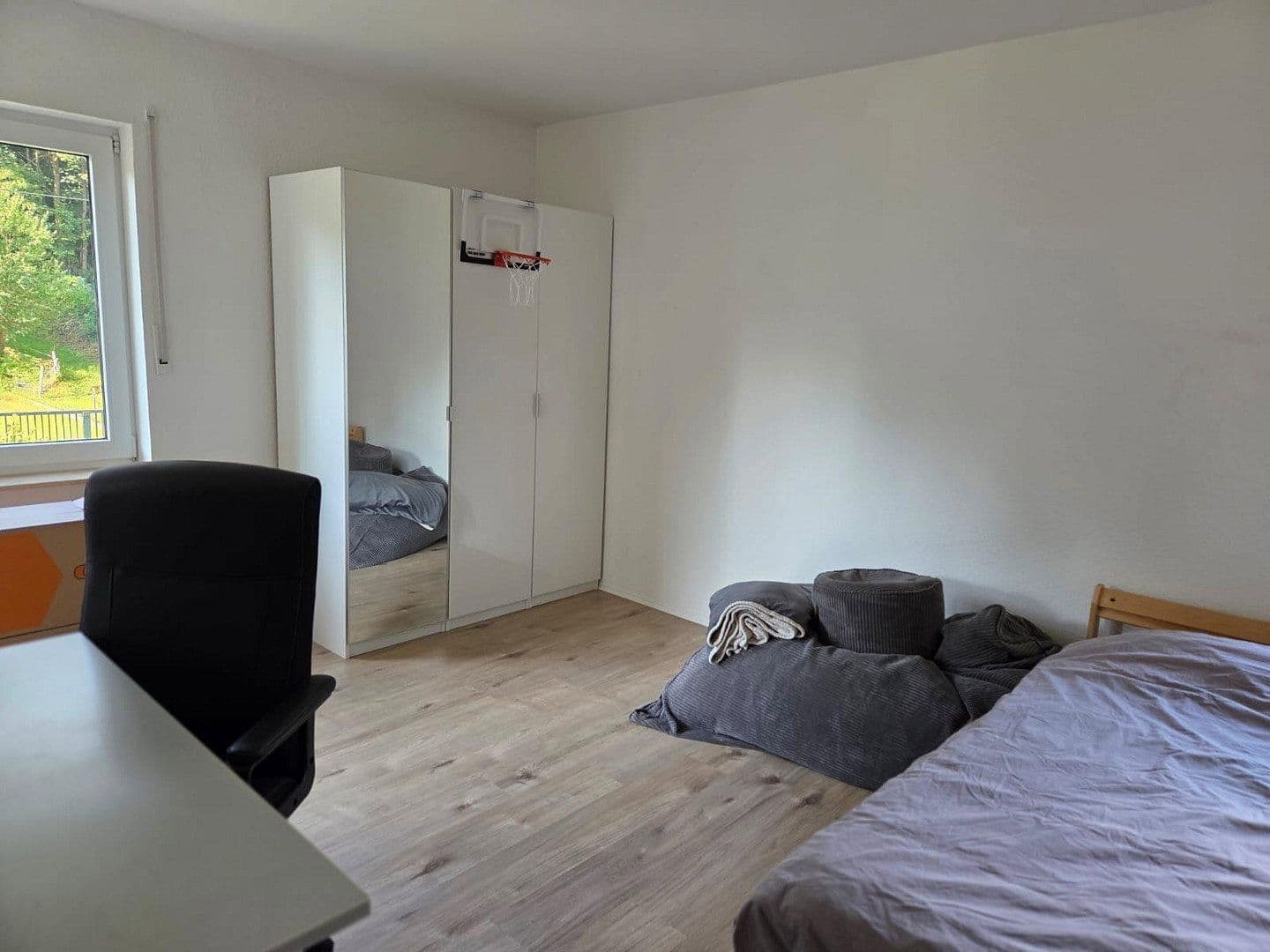 Prenájom bytu 3-izbový 72 m², Siegener Straße 5, Reichshof, Severné Porýnie - Westfálsko Prenájom bytu 3-izbový 72 m², Siegener Straße 5, Reichshof, Severné Porýnie - Westfálsko