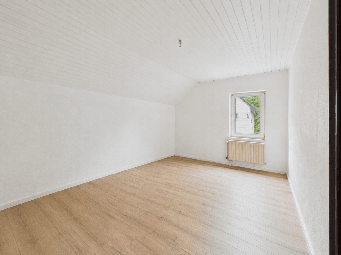 Predaj domu 140 m², pozemok 385 m², Bad Laasphe, Severné Porýnie - Westfálsko Predaj domu 140 m², pozemok 385 m², Bad Laasphe, Severné Porýnie - Westfálsko