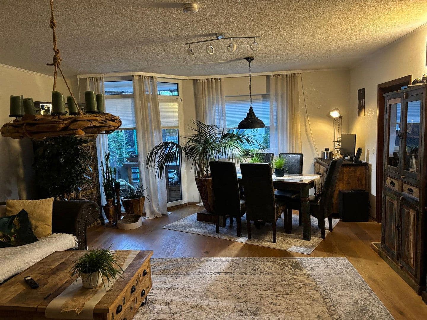 Predaj bytu 2-izbový 72 m², Kölner Str. 60, Burscheid, Severné Porýnie - Westfálsko Predaj bytu 2-izbový 72 m², Kölner Str. 60, Burscheid, Severné Porýnie - Westfálsko