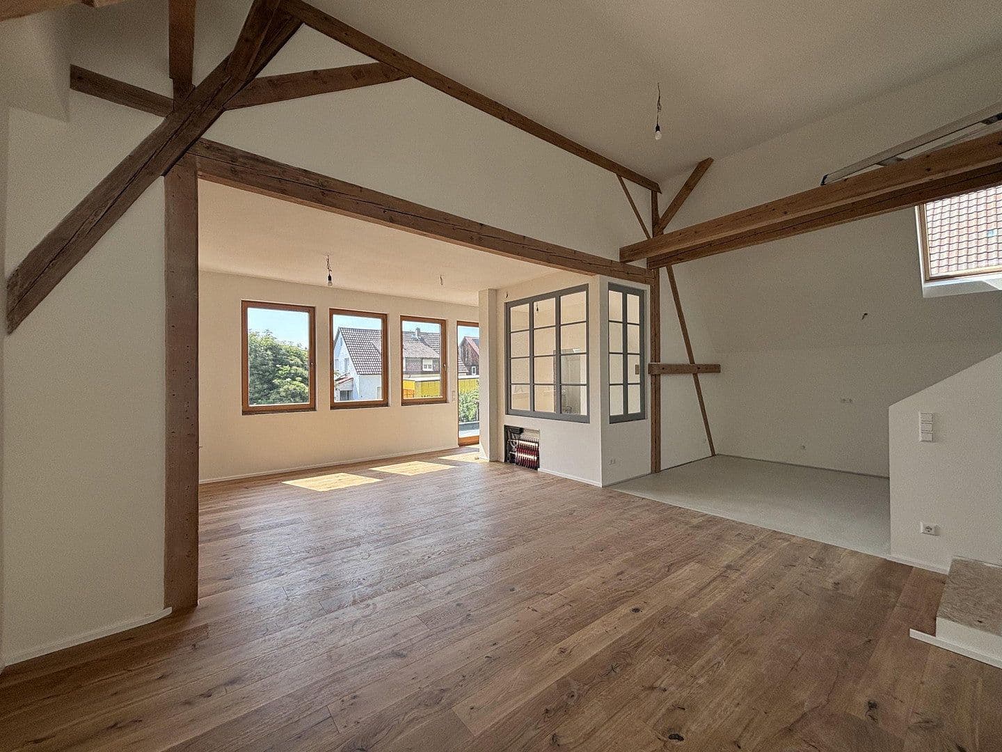 Prenájom bytu 4-izbový 147 m², Niefern-Öschelbronn, Bádensko-Wurttembersko Prenájom bytu 4-izbový 147 m², Niefern-Öschelbronn, Bádensko-Wurttembersko
