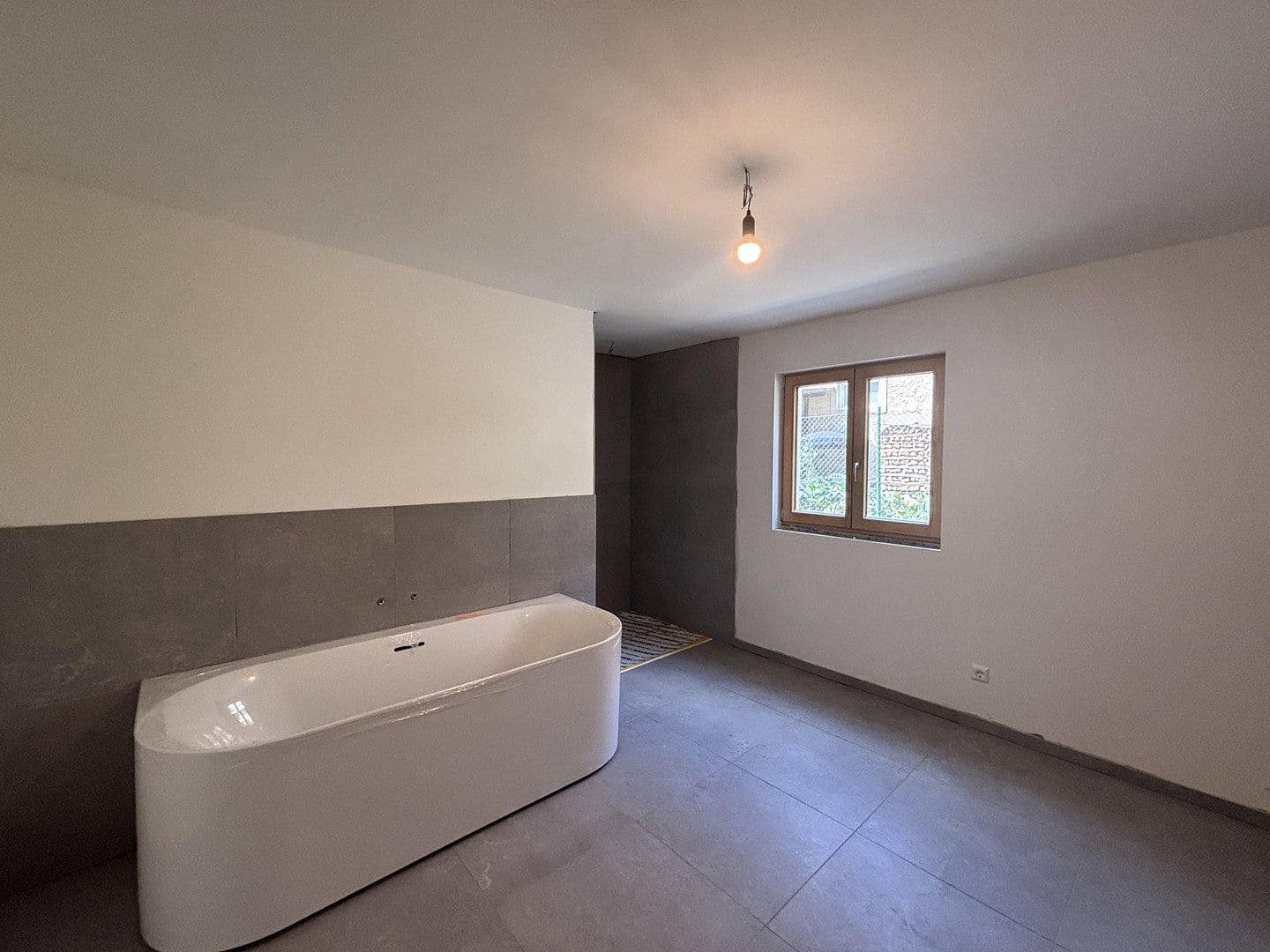 Prenájom bytu 3-izbový 133 m², Niefern-Öschelbronn, Bádensko-Wurttembersko Prenájom bytu 3-izbový 133 m², Niefern-Öschelbronn, Bádensko-Wurttembersko