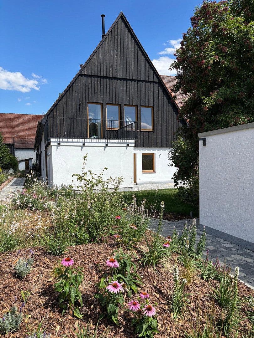 Prenájom bytu 3-izbový 133 m², Niefern-Öschelbronn, Bádensko-Wurttembersko Prenájom bytu 3-izbový 133 m², Niefern-Öschelbronn, Bádensko-Wurttembersko