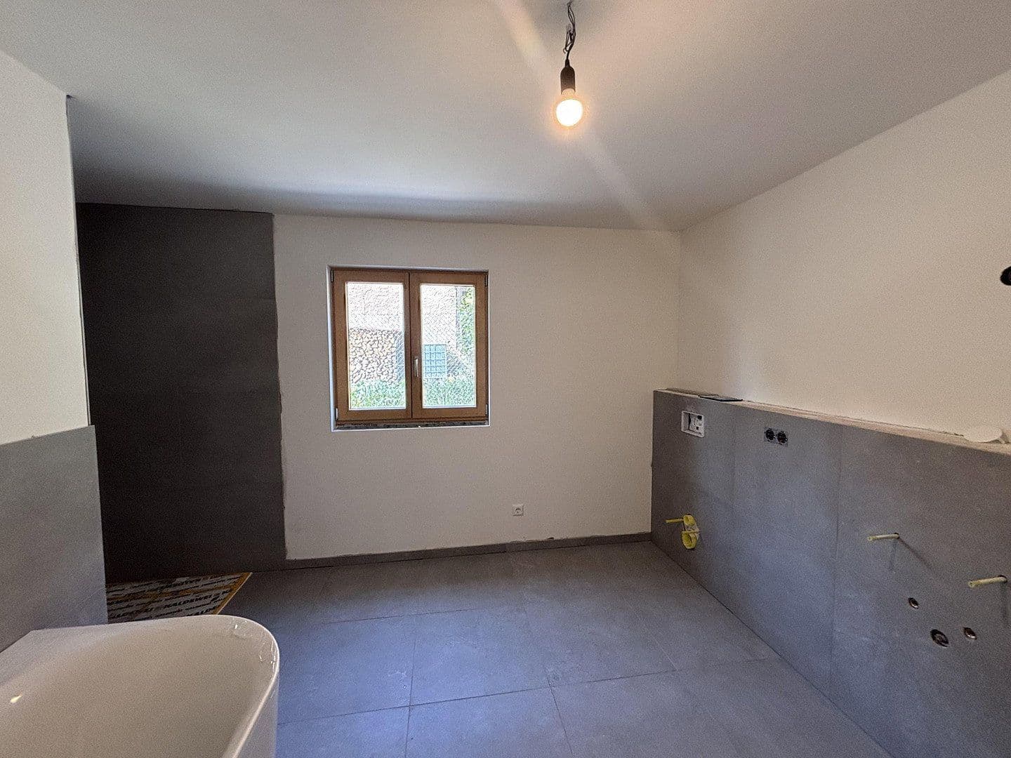 Prenájom bytu 3-izbový 133 m², Niefern-Öschelbronn, Bádensko-Wurttembersko Prenájom bytu 3-izbový 133 m², Niefern-Öschelbronn, Bádensko-Wurttembersko