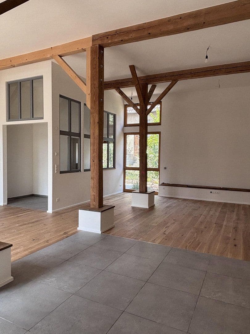 Prenájom bytu 3-izbový 133 m², Niefern-Öschelbronn, Bádensko-Wurttembersko Prenájom bytu 3-izbový 133 m², Niefern-Öschelbronn, Bádensko-Wurttembersko