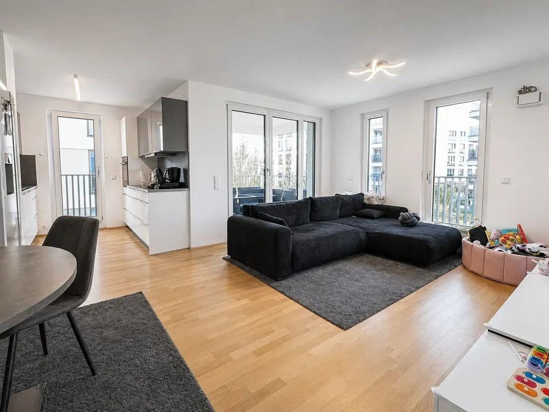 Prenájom bytu 3-izbový 79 m², Freihamer Weg 88, München, Bavorsko Prenájom bytu 3-izbový 79 m², Freihamer Weg 88, München, Bavorsko