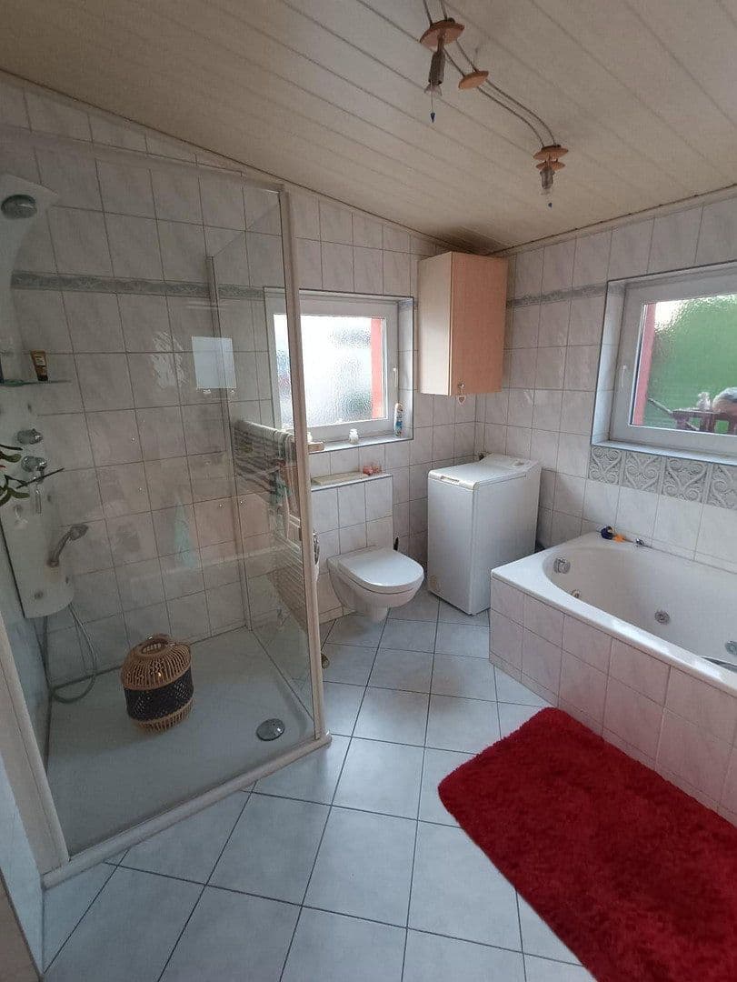 Predaj domu 190 m², pozemok 1.980 m², Güstrow, Meklenbursko-Predpomoransko Predaj domu 190 m², pozemok 1.980 m², Güstrow, Meklenbursko-Predpomoransko