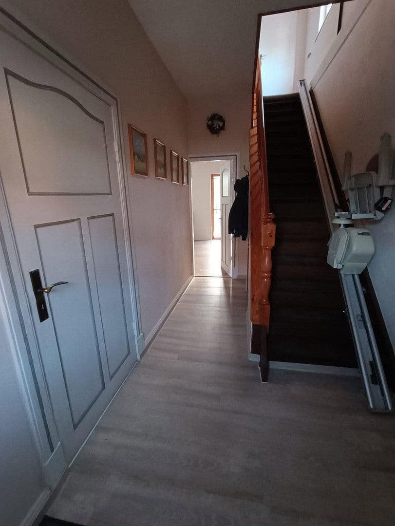 Predaj domu 190 m², pozemok 1.980 m², Güstrow, Meklenbursko-Predpomoransko Predaj domu 190 m², pozemok 1.980 m², Güstrow, Meklenbursko-Predpomoransko