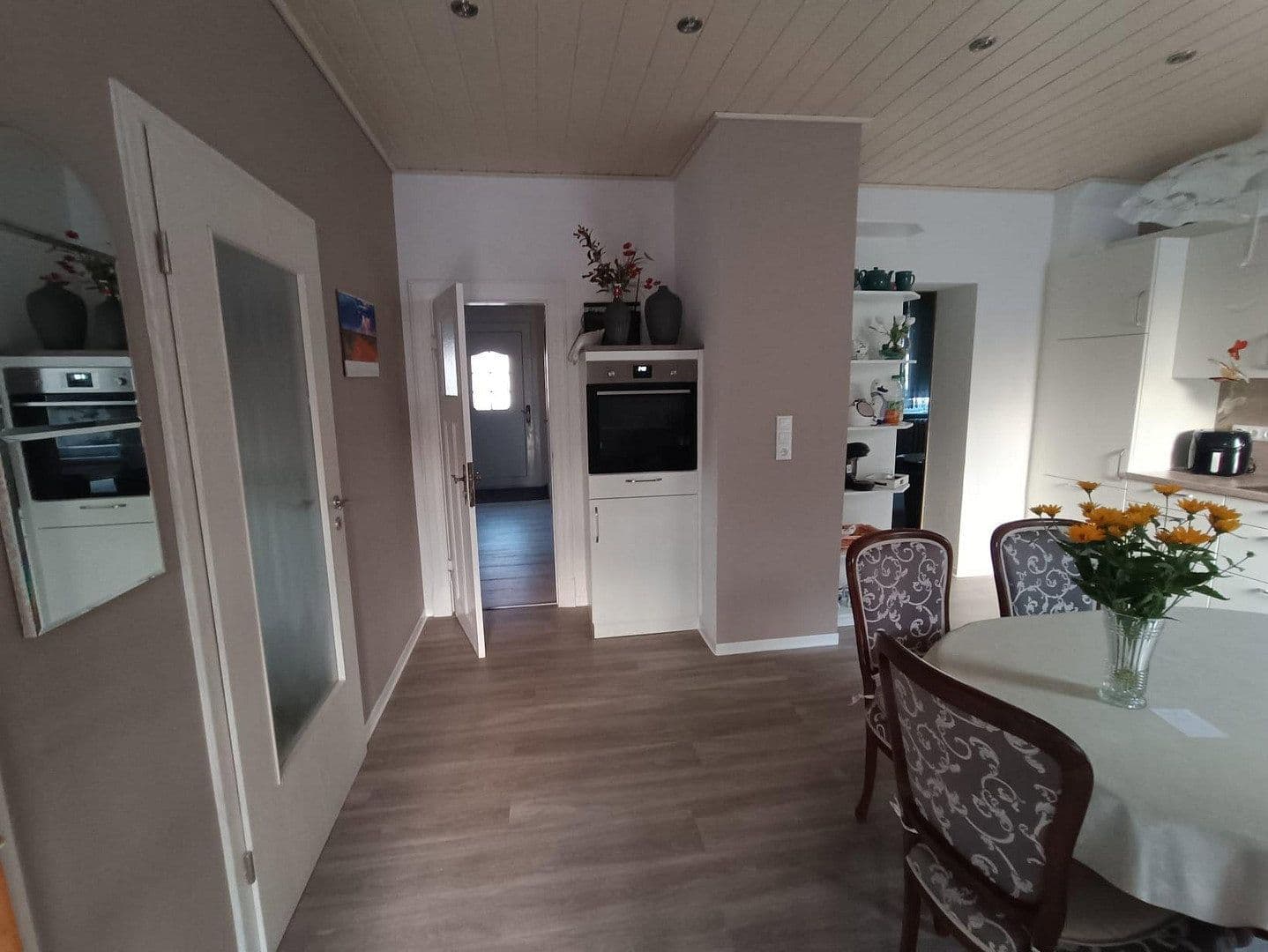 Predaj domu 190 m², pozemok 1.980 m², Güstrow, Meklenbursko-Predpomoransko Predaj domu 190 m², pozemok 1.980 m², Güstrow, Meklenbursko-Predpomoransko
