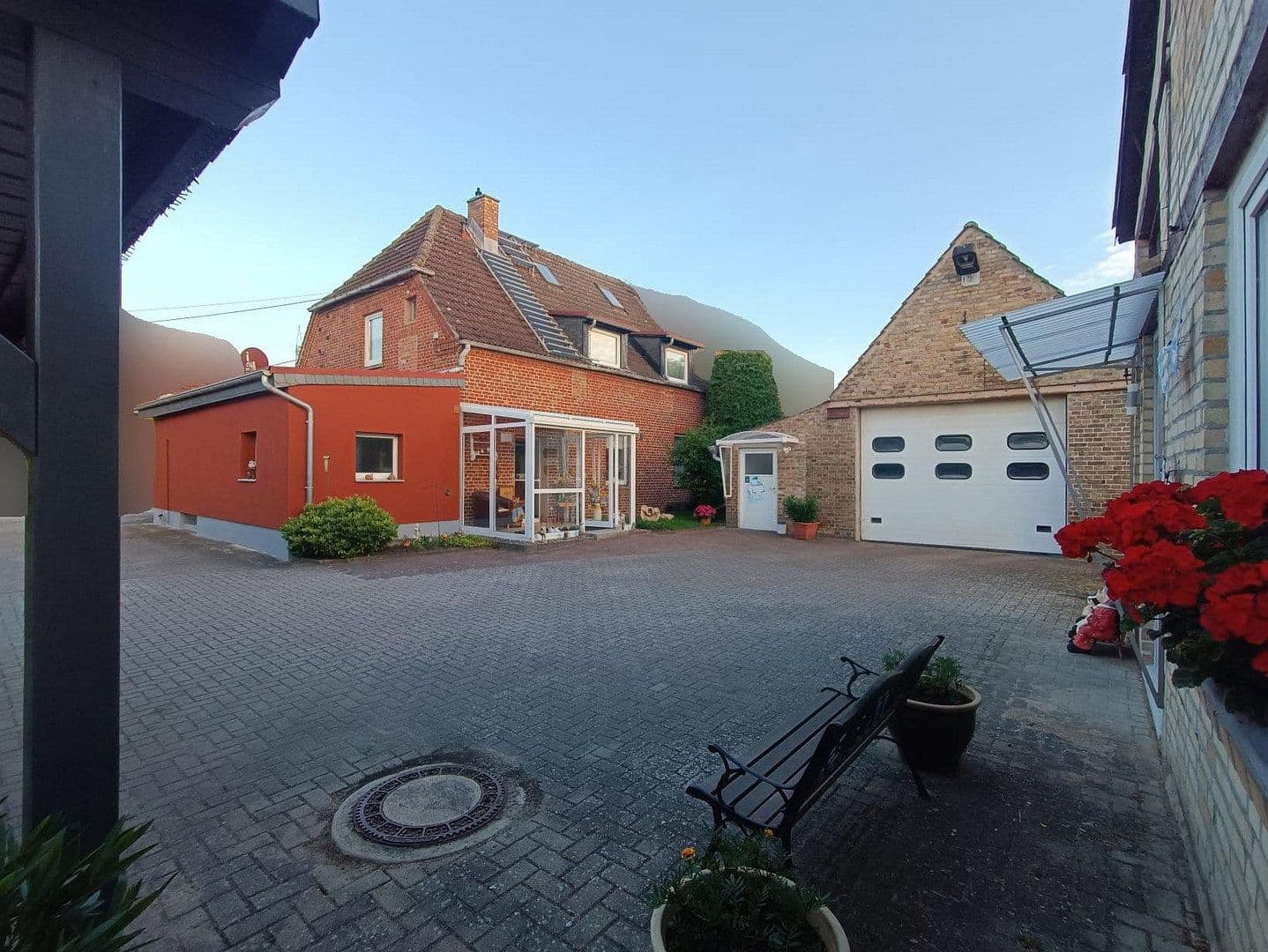 Predaj domu 190 m², pozemok 1.980 m², Güstrow, Meklenbursko-Predpomoransko Predaj domu 190 m², pozemok 1.980 m², Güstrow, Meklenbursko-Predpomoransko