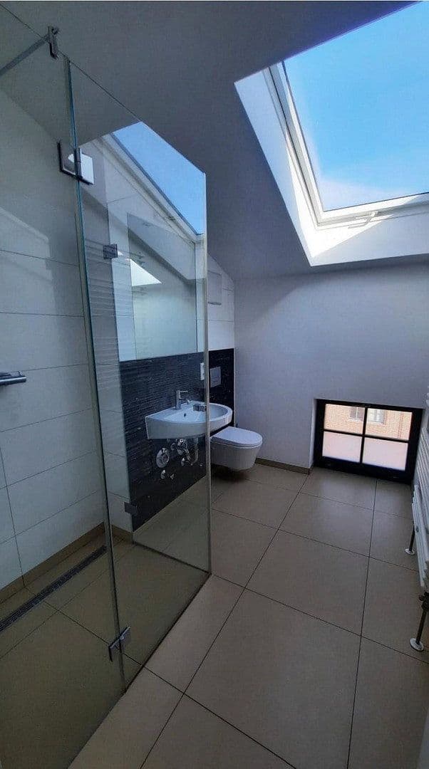 Predaj bytu 4-izbový 147 m², Berlin, Berlín Predaj bytu 4-izbový 147 m², Berlin, Berlín