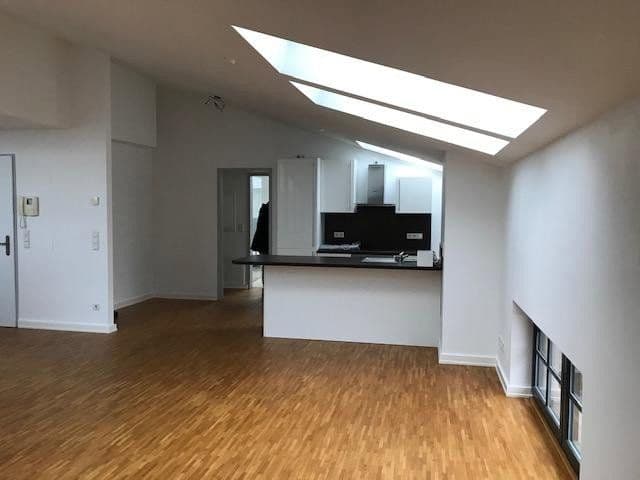 Predaj bytu 4-izbový 147 m², Berlin, Berlín Predaj bytu 4-izbový 147 m², Berlin, Berlín